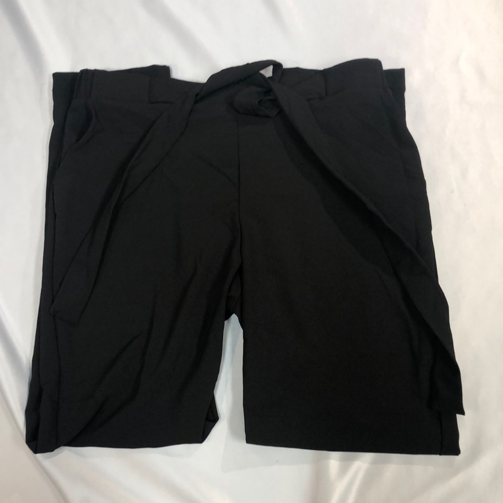Women’s black casual pants